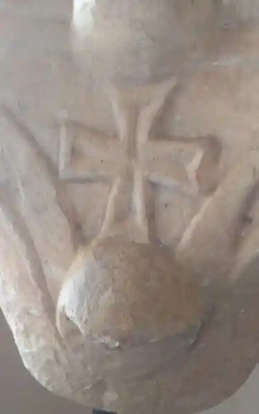 Cross design on pillar, Cathedral Museum and Labrynth of Porsenna